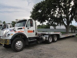 johnsons wrecker service heavy towing 625725 tb landoll